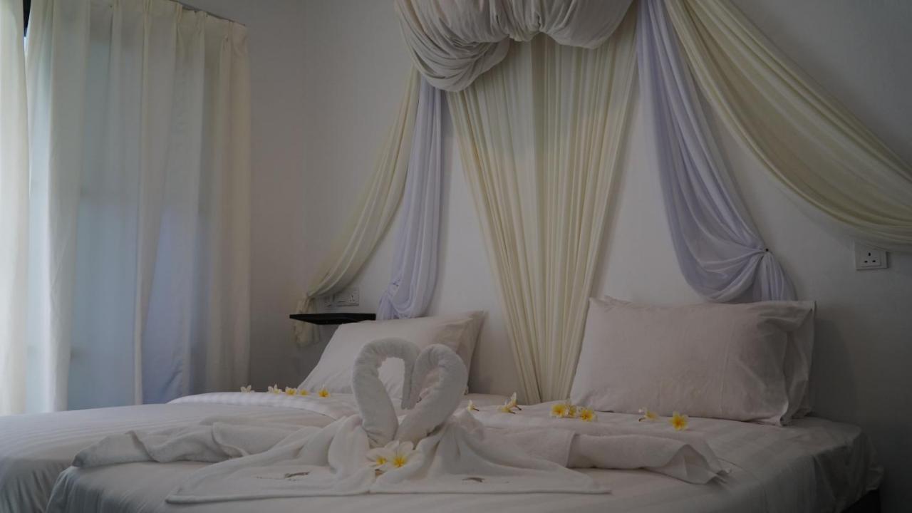 Aman Dan Laut Hotel Pulau Perhentian Kecil Buitenkant foto